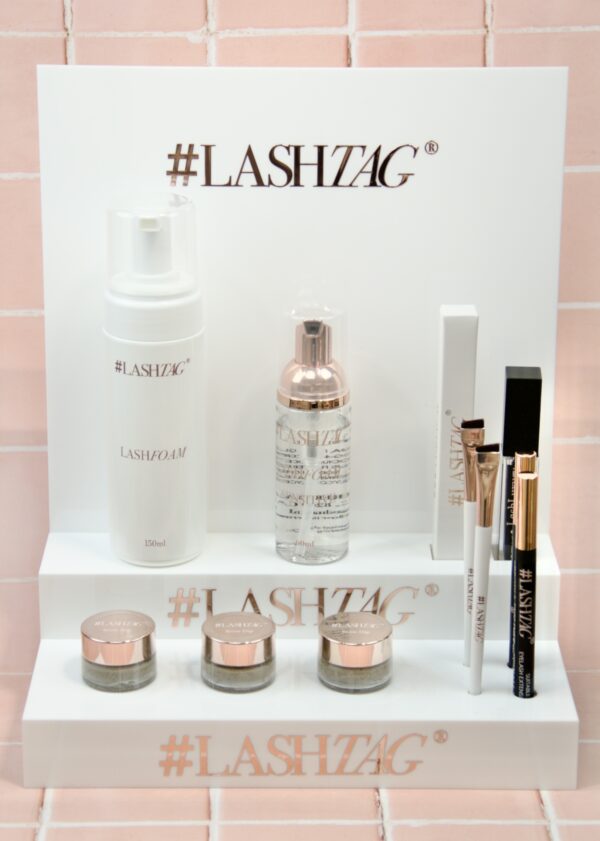 Lashtag Display