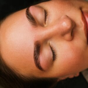 Brow Lamination Training – D Magnetic Academy